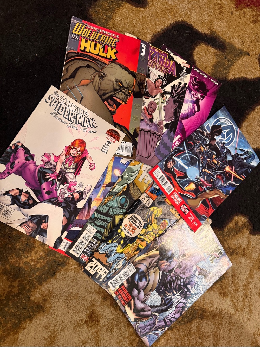 Mixed Superhero Comic Book Lot - Marvel Titles - Colorful Covers